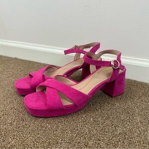Kelly & Katie Liliena Platform Sandals Size 9 Fuchsia Pink Strappy